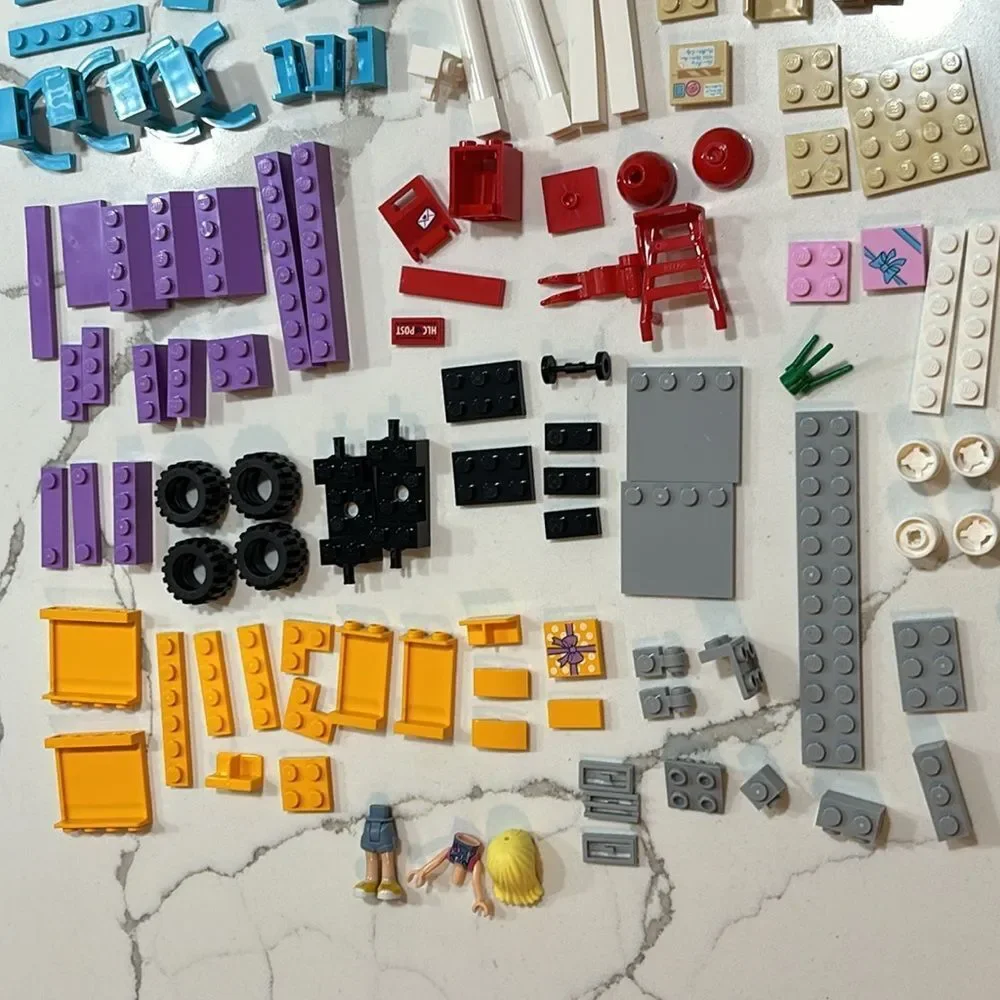 Lego euc friends